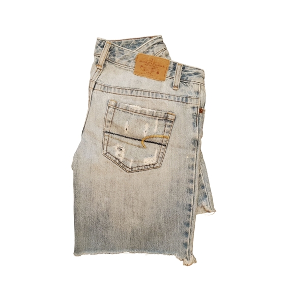 American Eagle Outfitters Women's Distressed Jean Shorts size 4 - Picture 3 of 4